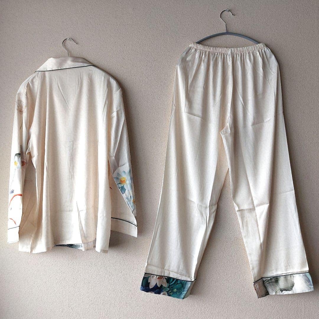 中国製品シルク(98％)パジャマ～男女兼用　XXLサイズ　一等品　新品　未使用品
