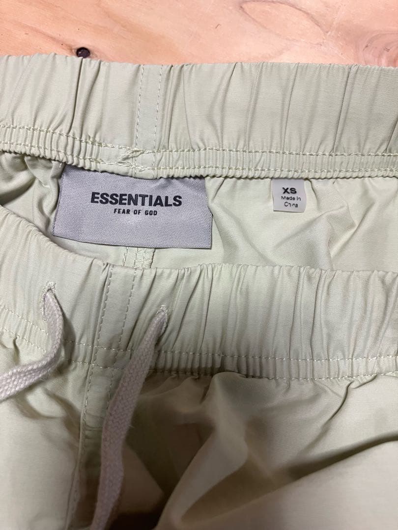 FOG ESSENTIALS ナイロントラックパンツ セージ XS