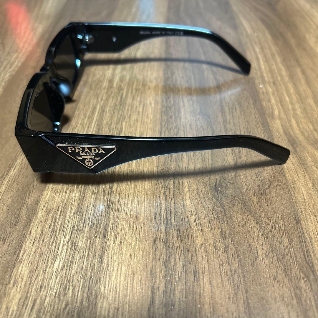 a*e様 PRADA ブラック スクエア サングラス