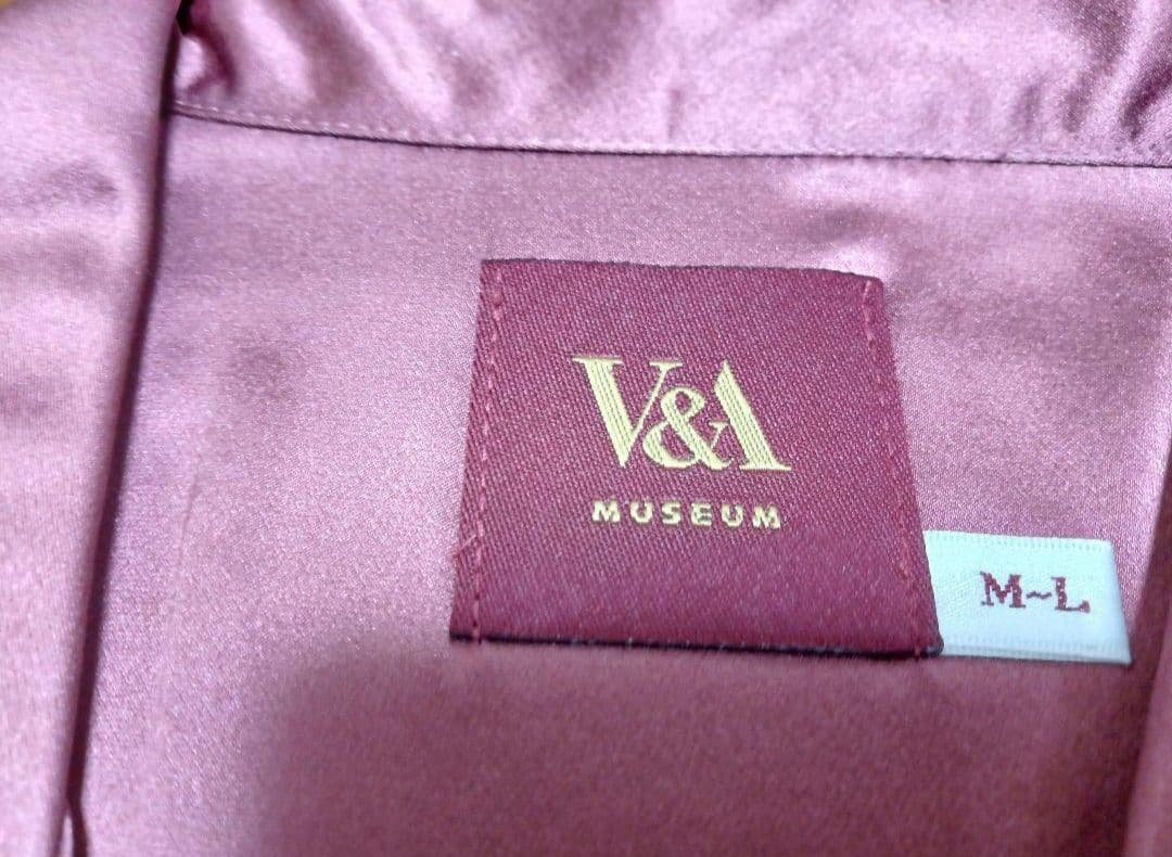 ◎新品未使用タグ付き　補強テープ付き　シルクパジャマ　V＆A　小杉　絹✨silk