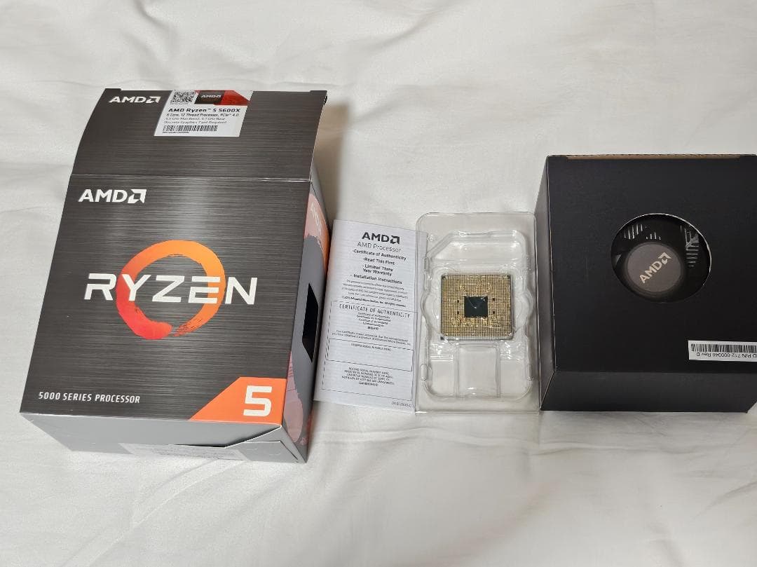 AMD Ryzen 5 5600X BOX （クーラーは未開封）