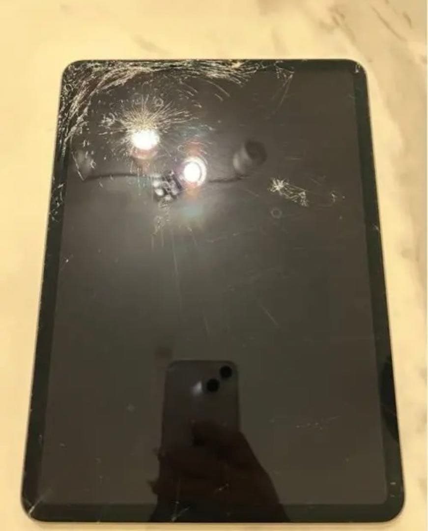 た*ん様 Apple iPad11pro第2世代 スペースグレー 本体