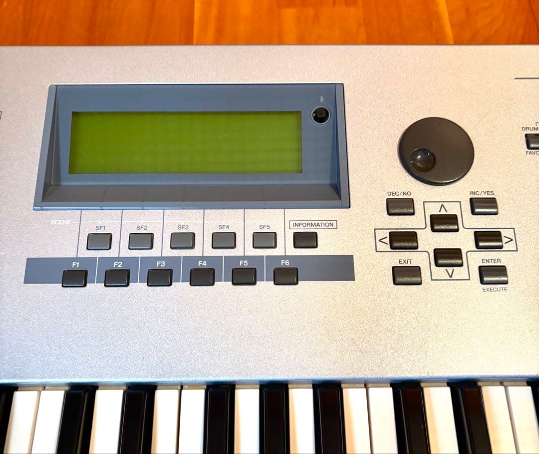 YAMAHA シンセサイザー MOTIF ES7 日本製 ハードケース付