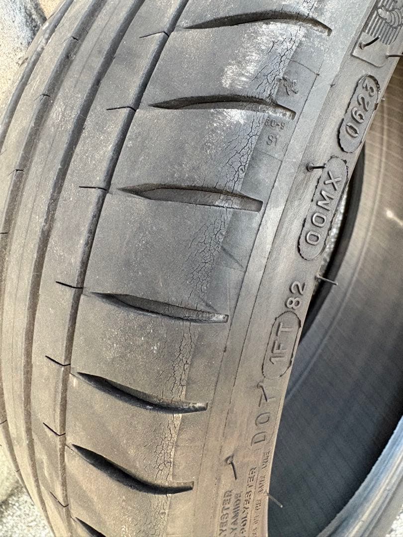 タイヤMICHELIN PILOT SPORT 4 205/40ZR18