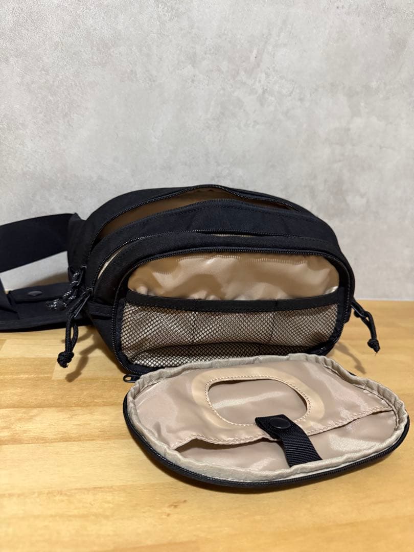新品　Hugoo ヒップシート ブラック