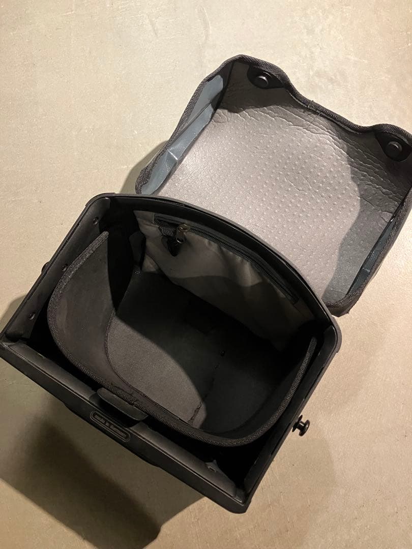 【限定値下】ORTLIEB アルティメイト Classic 6L フロントバッグ