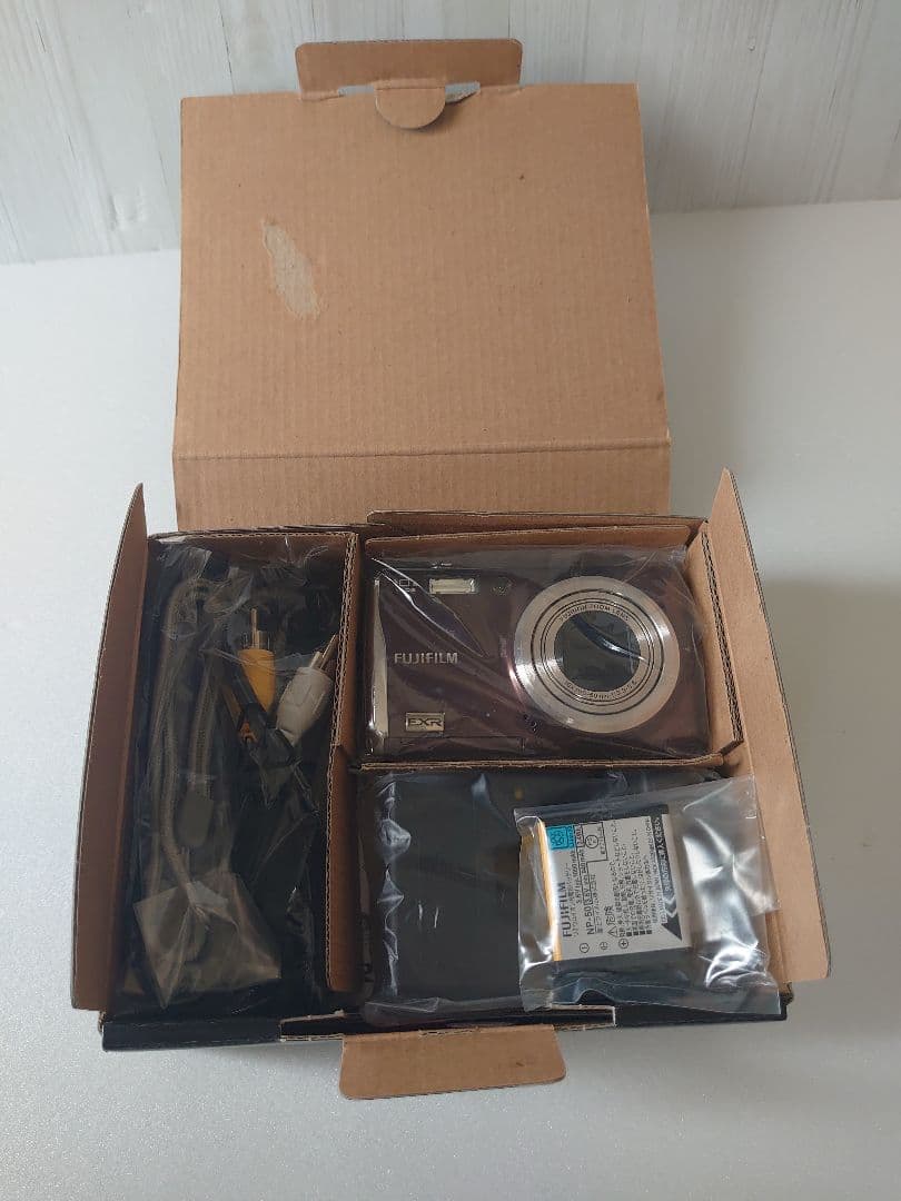 【動作確認済】FUJIFILM FINEPIX F70EXR フルセット