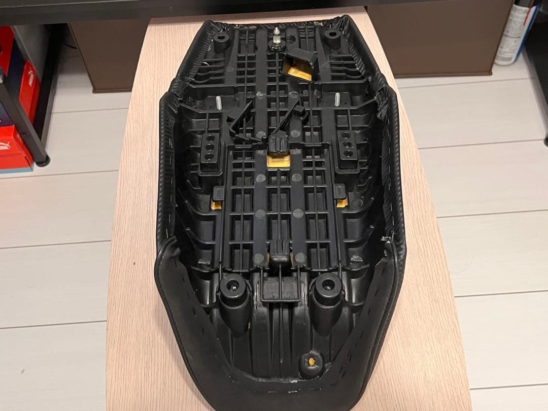 ビーコムビー GROM　グロム　JC92　ローダウンタックロールシート