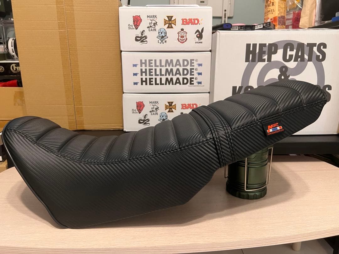 ビーコムビー GROM　グロム　JC92　ローダウンタックロールシート