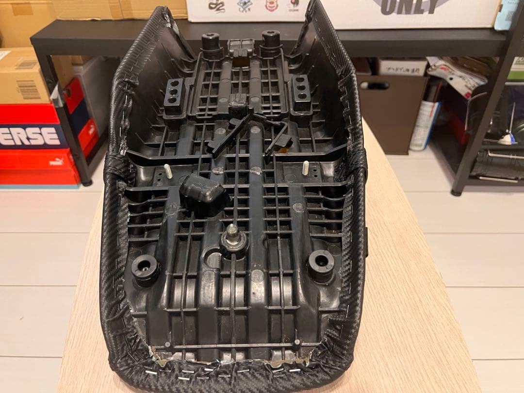 ビーコムビー GROM　グロム　JC92　ローダウンタックロールシート