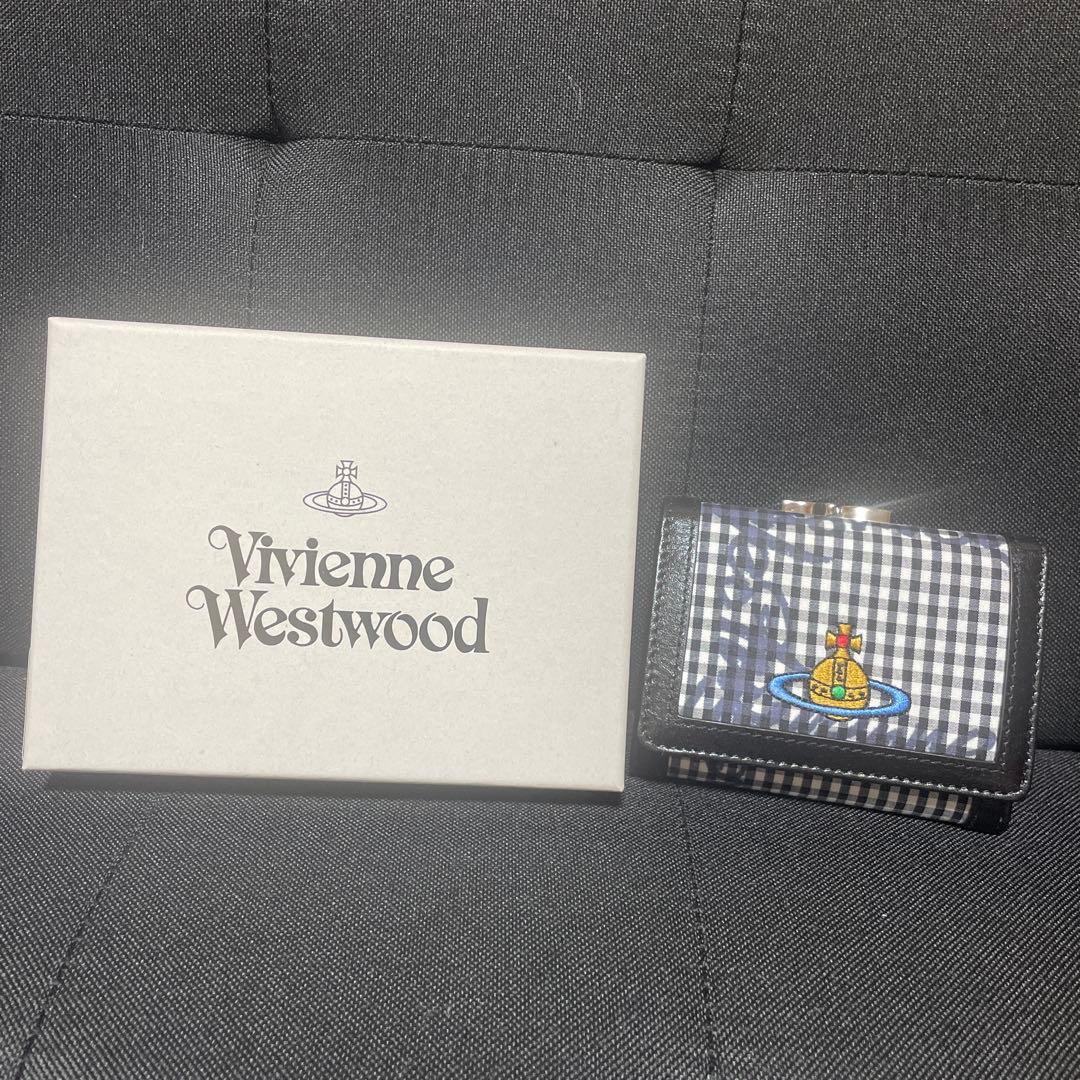 18時まで限定価格Vivienne Westwood 三つ折り財布　ヴィヴィアン