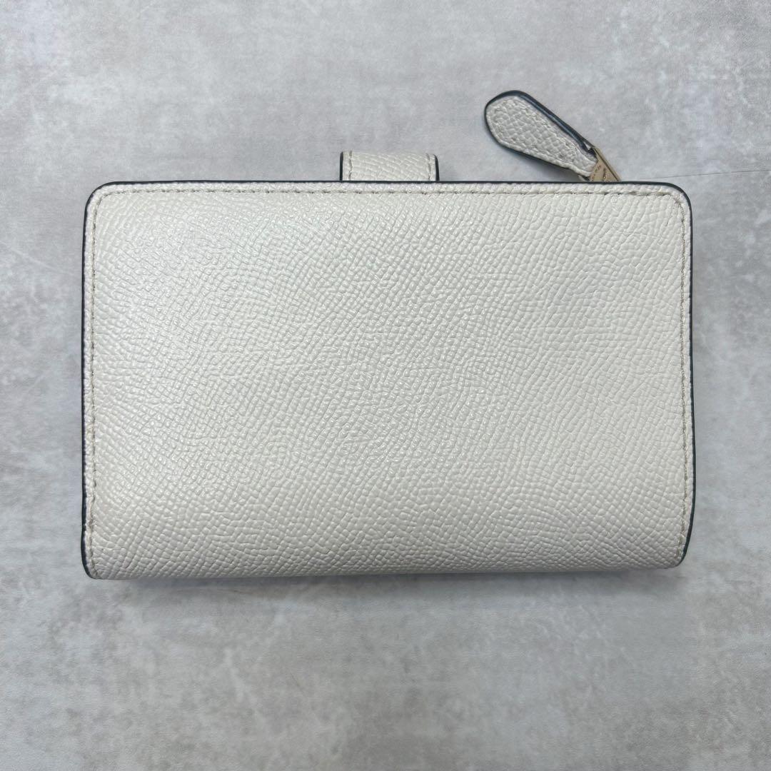 新品同様✨COACH 花柄装飾 二つ折り財布