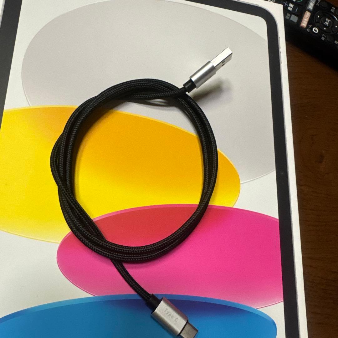 Apple iPad (第10世代）シルバー 64GB 美品