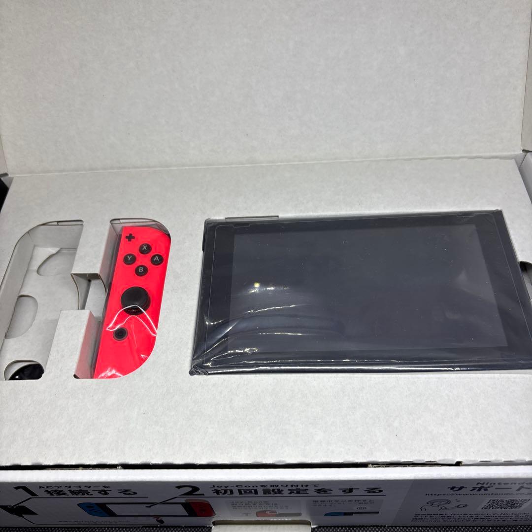 液晶美品　Nintendo Switch 赤