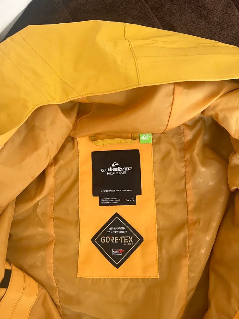 QUIKSILVERミッション ゴアテックスジャケット スノーボードウエアー美品
