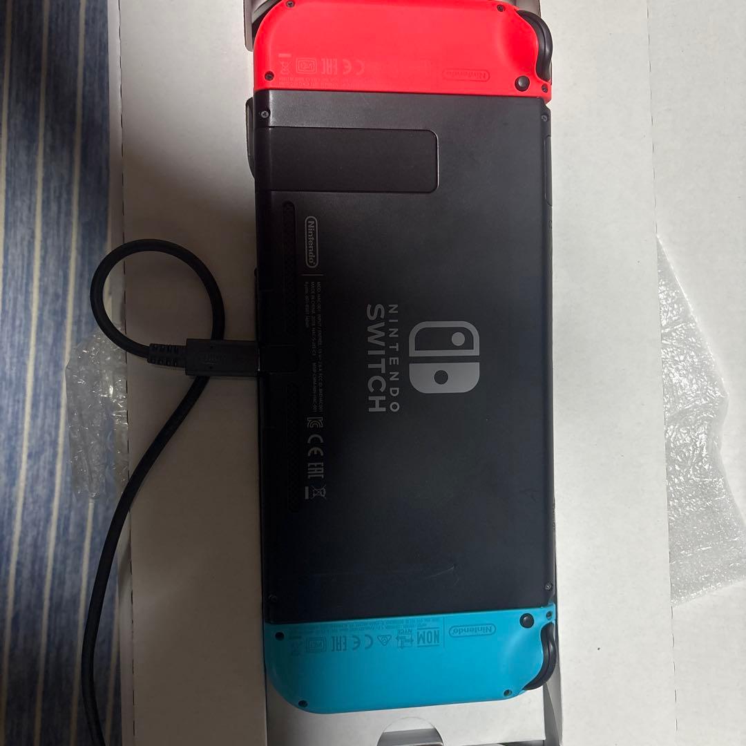 Nintendo Switch 本体 青と赤のジョイコン