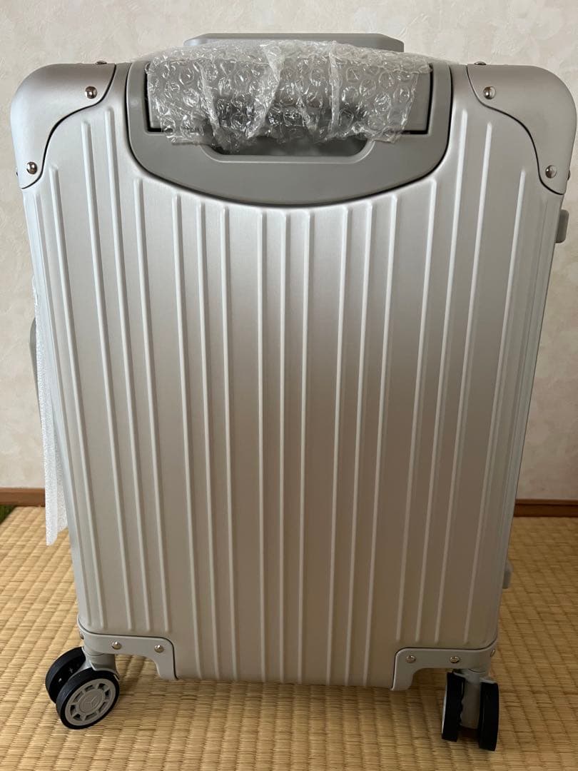 メルセデスベンツ正規ディーラー成約記念品メルセデス・ベンツアルミスーツケース