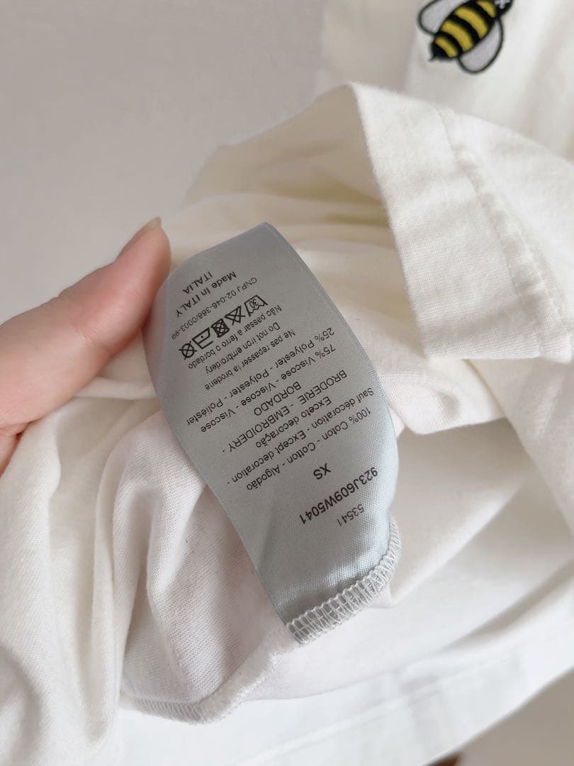 専用 DIOR × KAWS ディオール カウズ 蜂 刺繍 Tシャツ