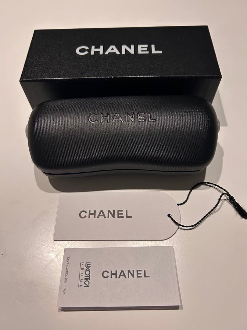 美品【CHANEL(シャネル) サングラス】べっ甲調・ケース、その他附属付き