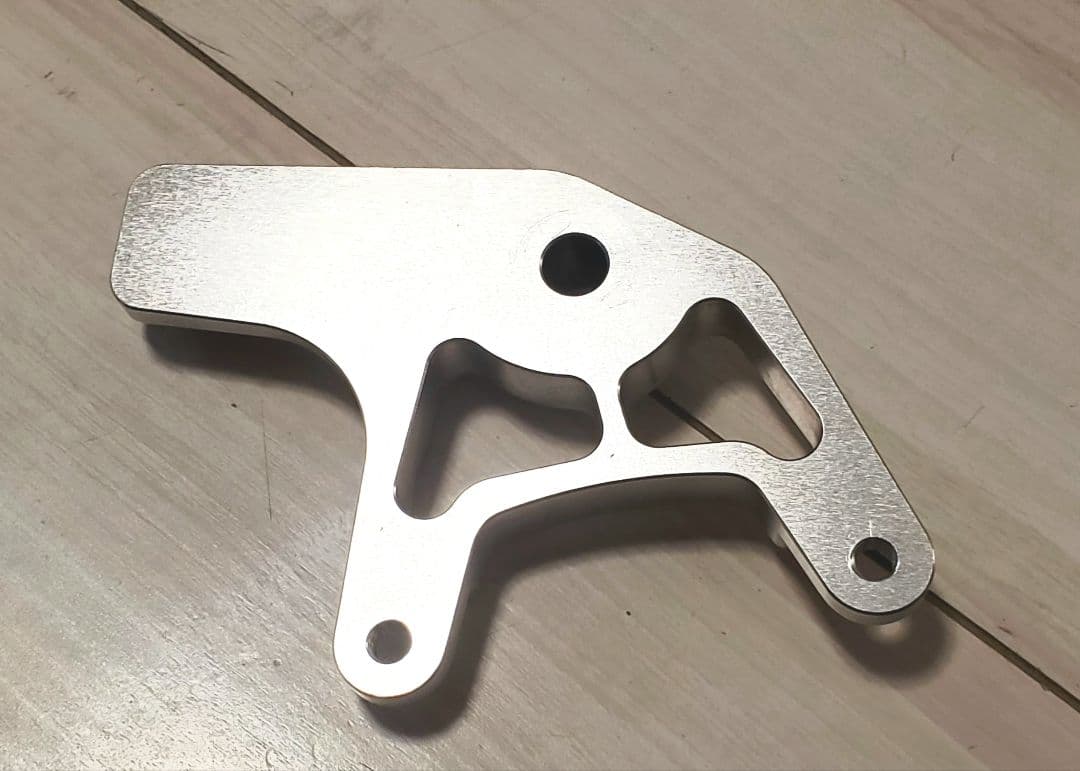 Gクラフト エイプ用 カニブレンボ用リヤキャリパーサポート
