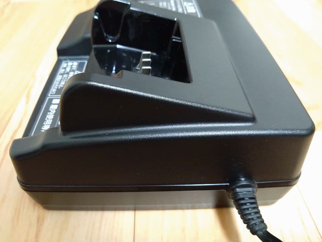 パナソニック　電動アシスト自転車 バッテリー充電器　NKJ069Z1