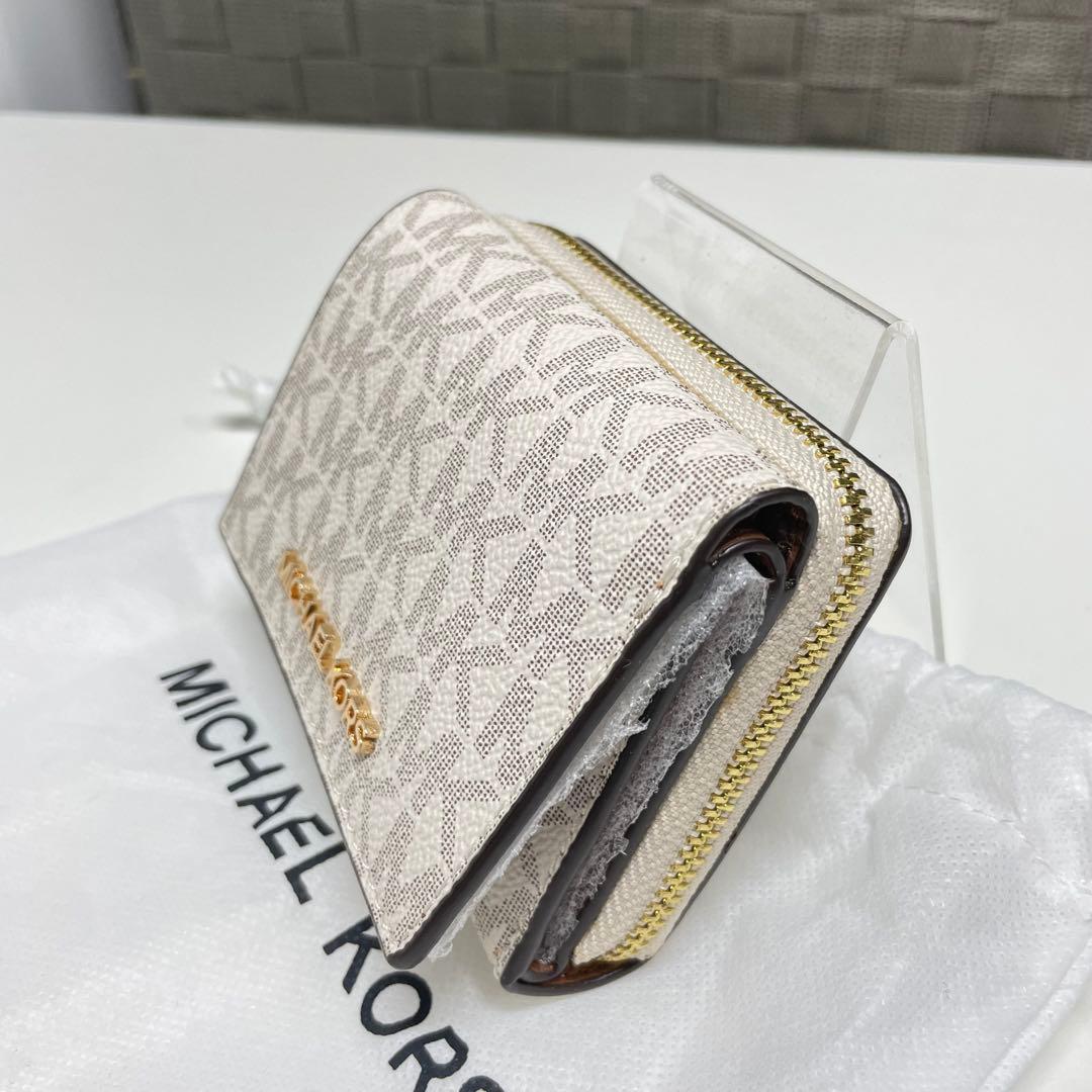 マ*コ様 新品　MICHAEL KORS モノグラム三つ折り財布