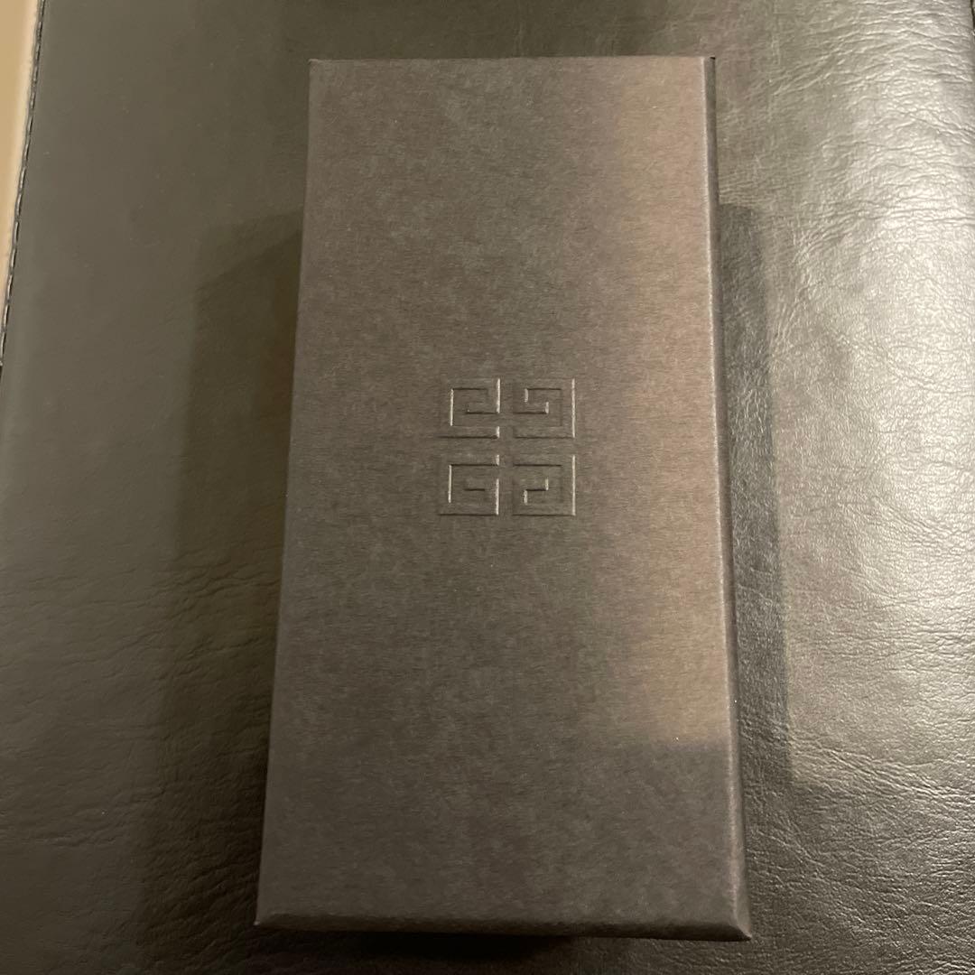 ジバンシーMMW 100ml（約30ml）【箱・袋付き】