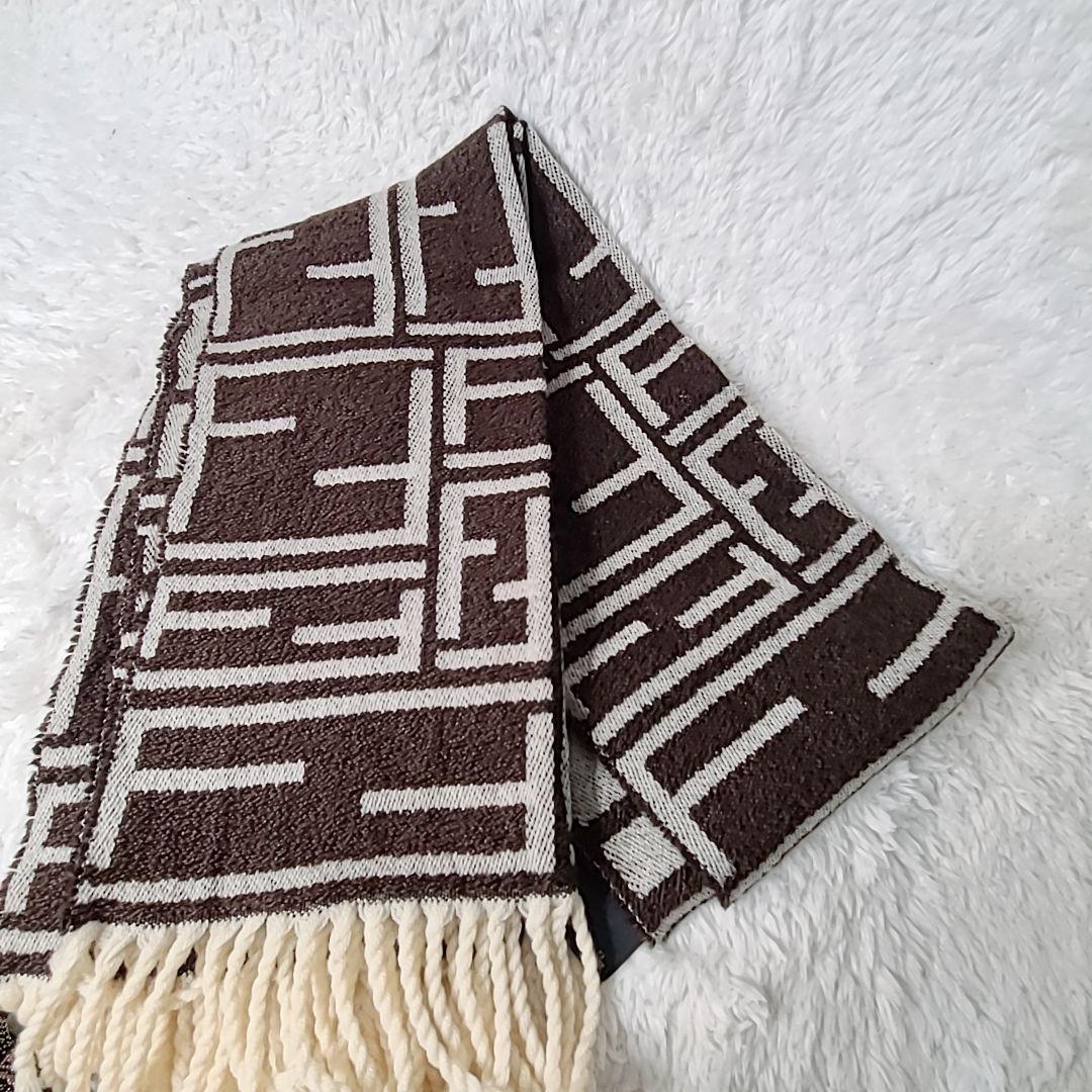 ド*ー様 フェンディ フリンジ マフラー ベージュ×ブラウン Fロゴ ウール