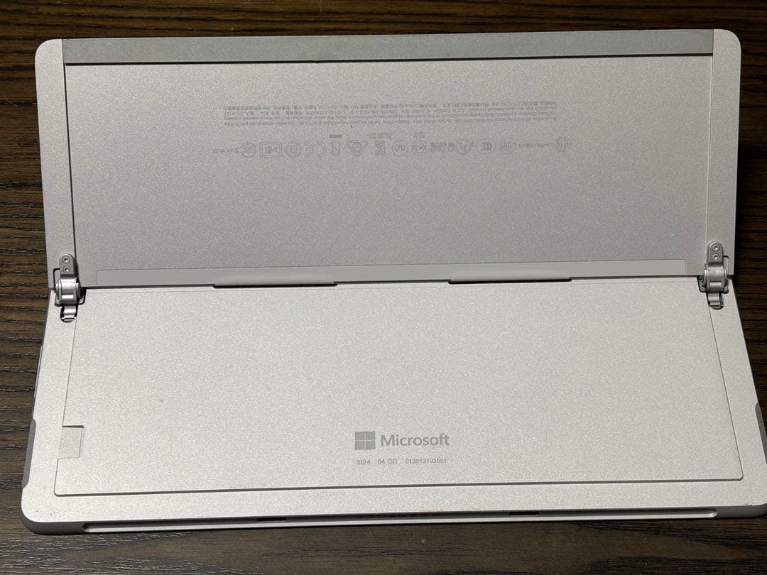よ*き様 Microsoft surface Go 4/64 GB ジャンク