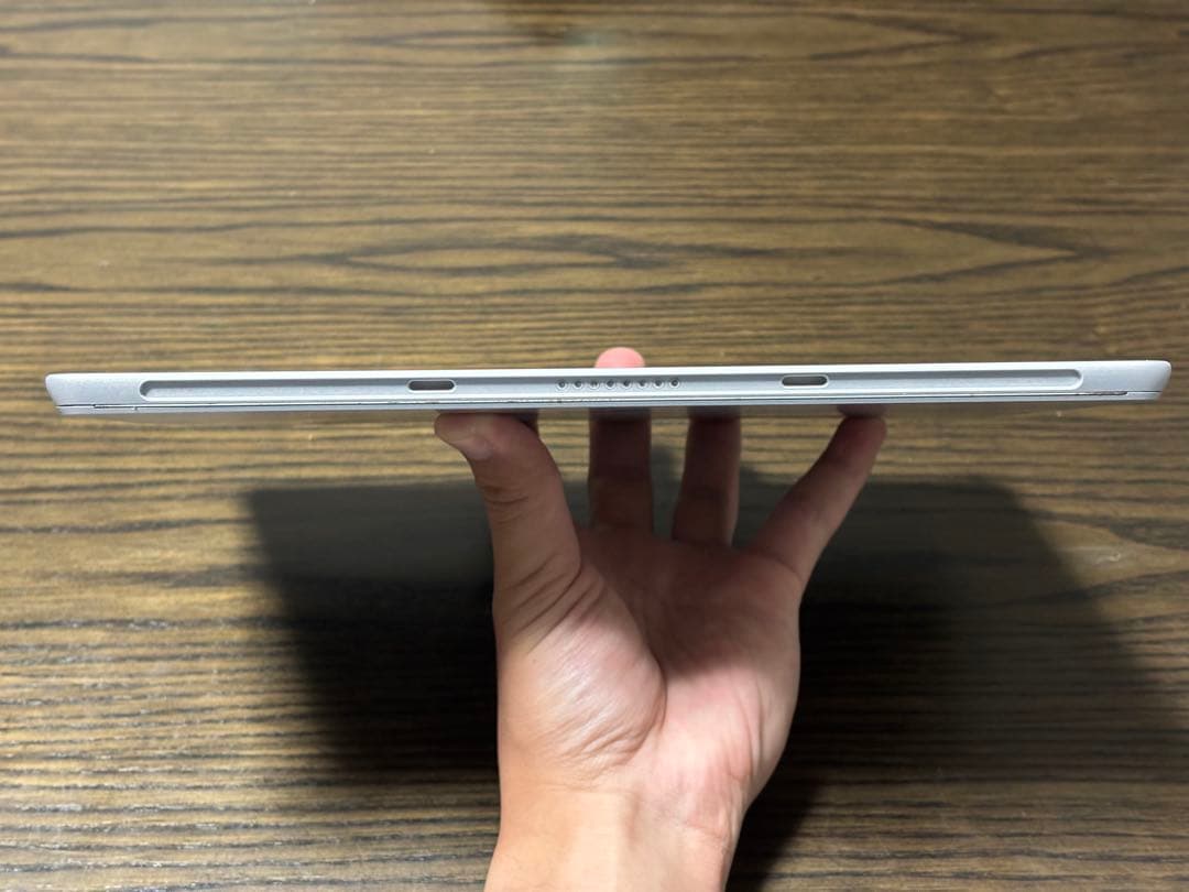 よ*き様 Microsoft surface Go 4/64 GB ジャンク