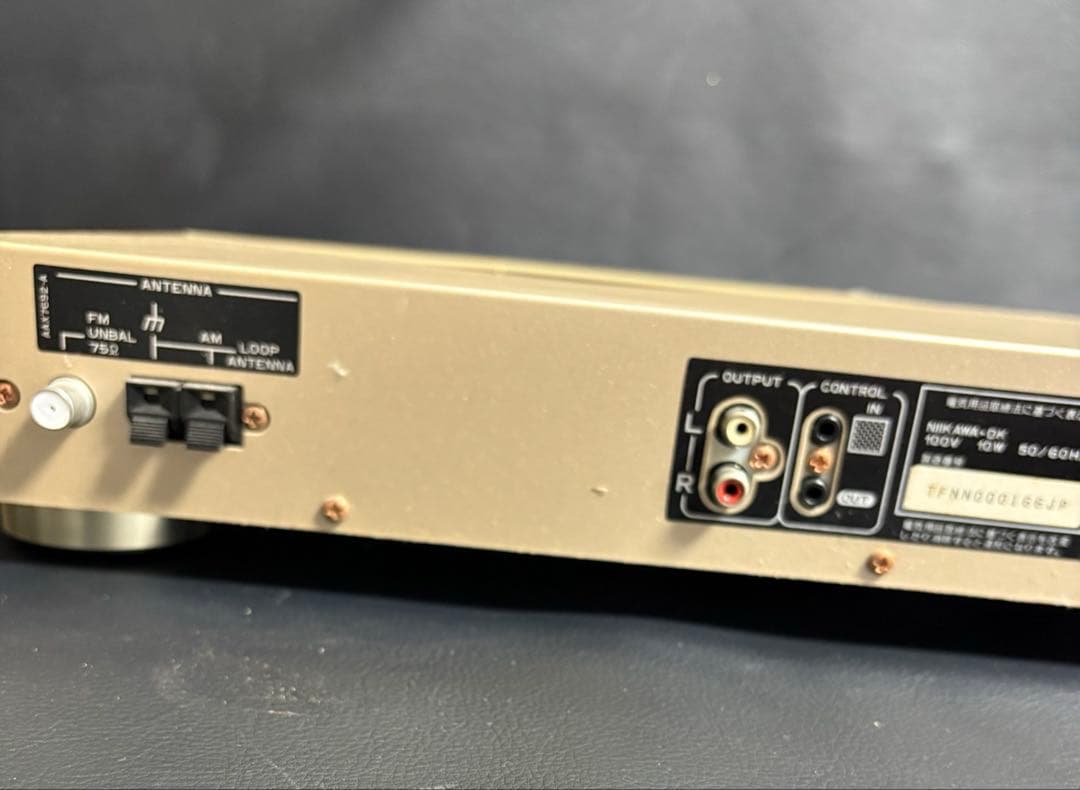 【通電確認済】パイオニア FM/AMチューナー F-D3
