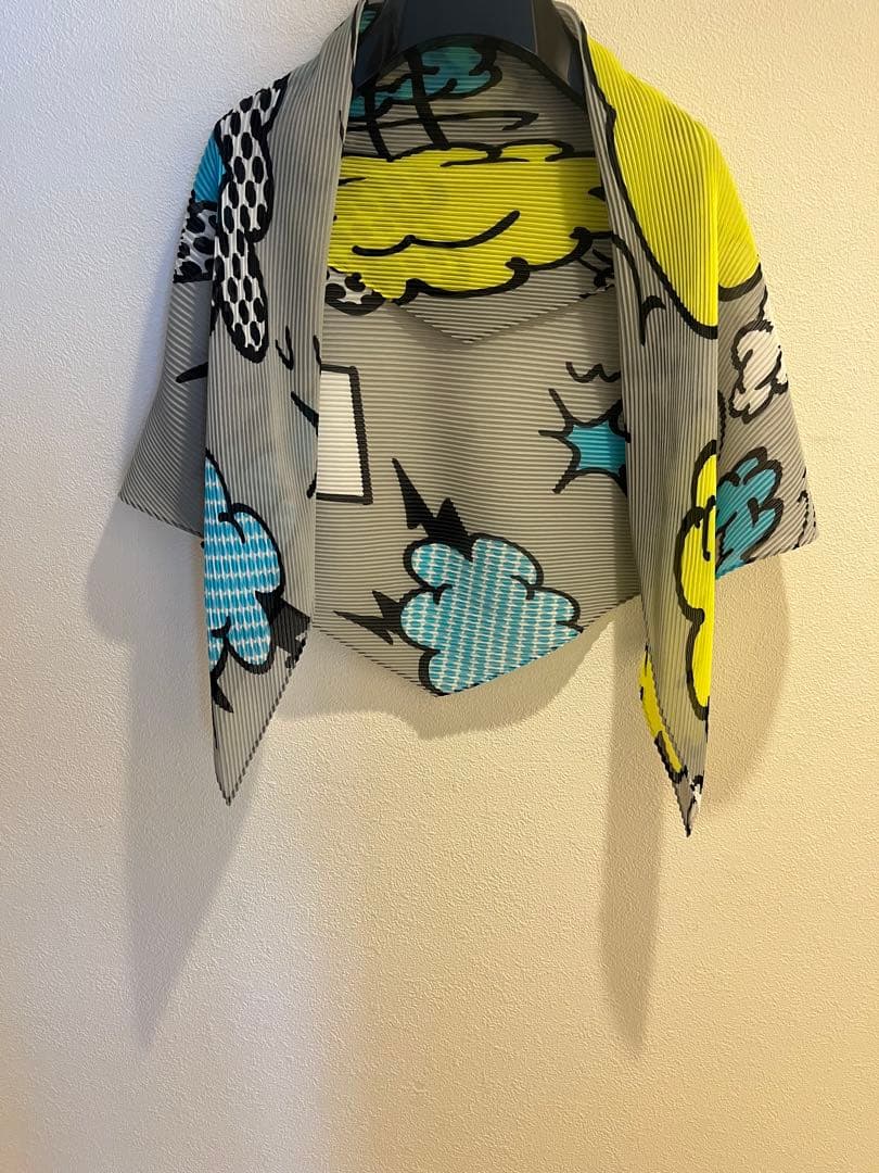 小物 me ISSEY MIYAKE PLEATS STOLE