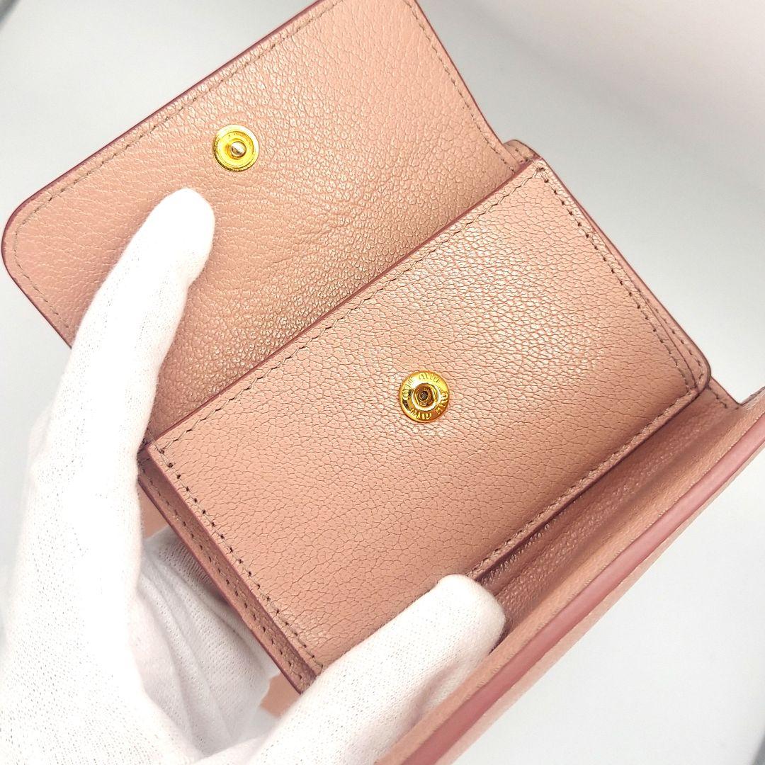 【もか】MIUMIU 三つ折り財布 コンパクトウォレット ゴールドロゴ