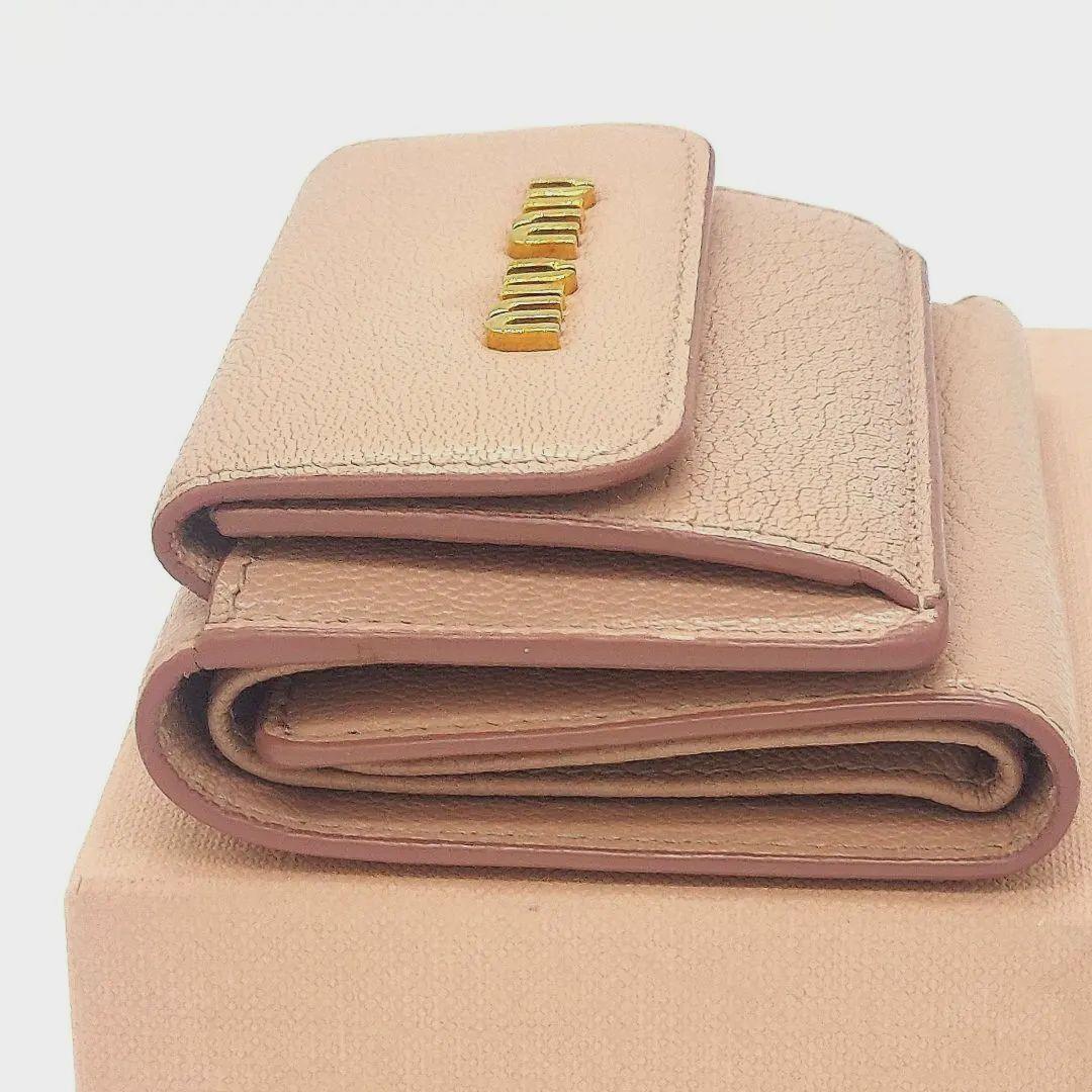 【もか】MIUMIU 三つ折り財布 コンパクトウォレット ゴールドロゴ
