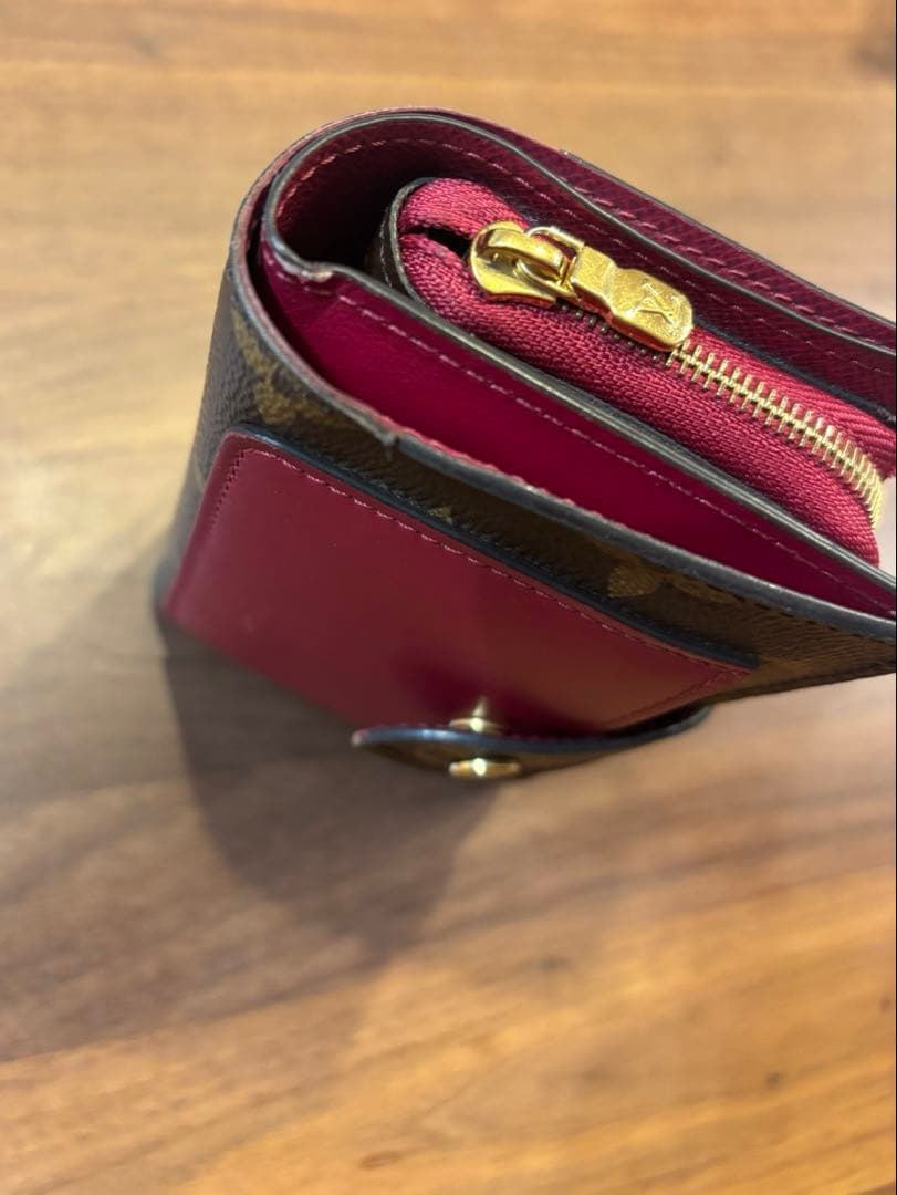 LOUIS VUITTON ポルトフォイユ・ジュリエット