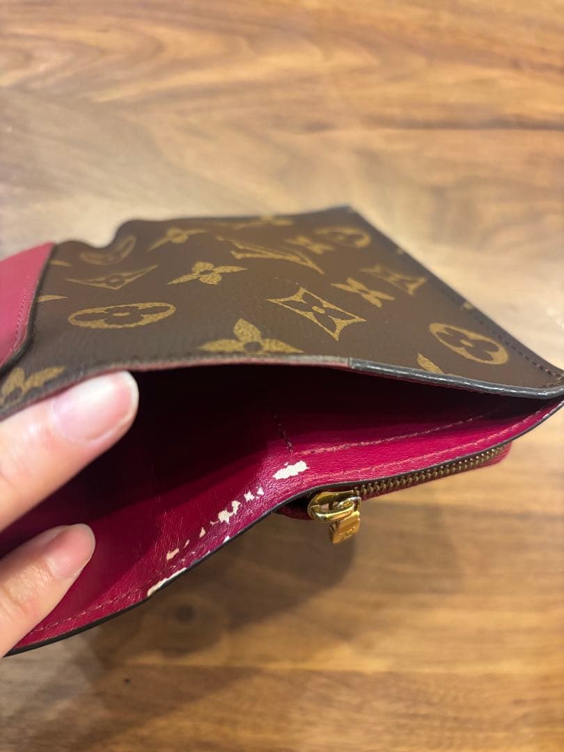 LOUIS VUITTON ポルトフォイユ・ジュリエット