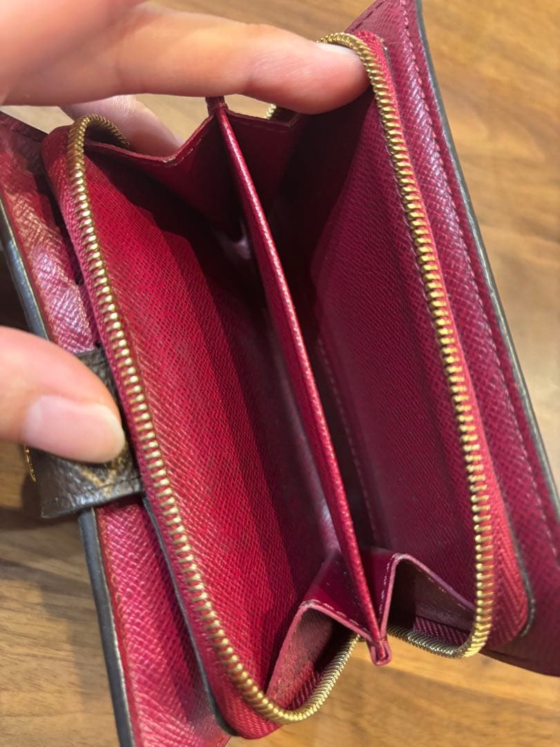 LOUIS VUITTON ポルトフォイユ・ジュリエット