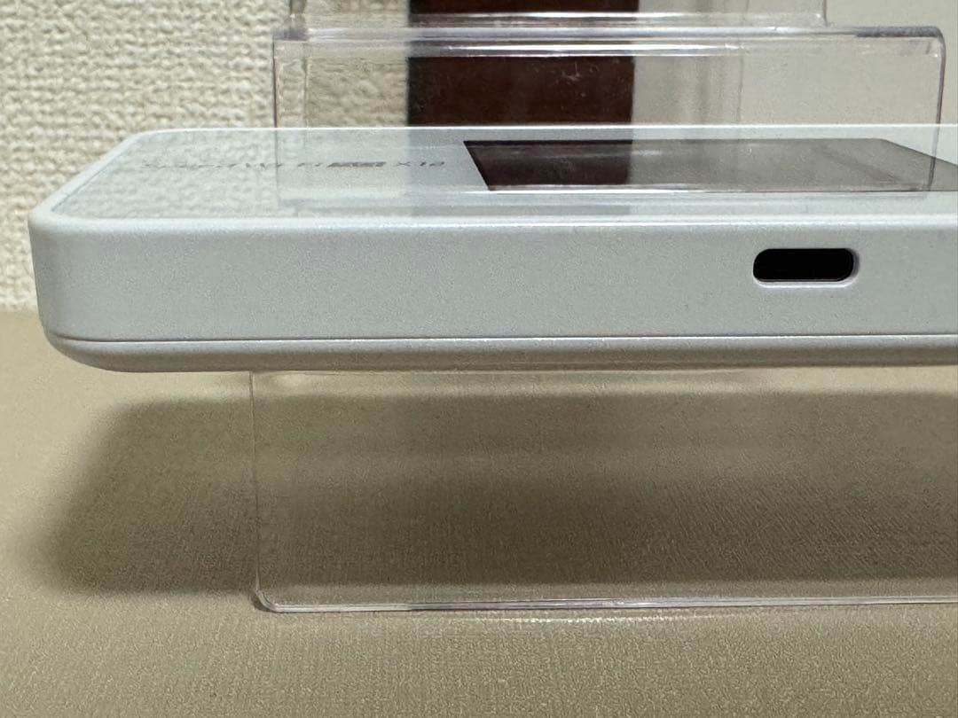 Speed Wi-Fi 5G X12 NAR03 アイスホワイト 本体のみ