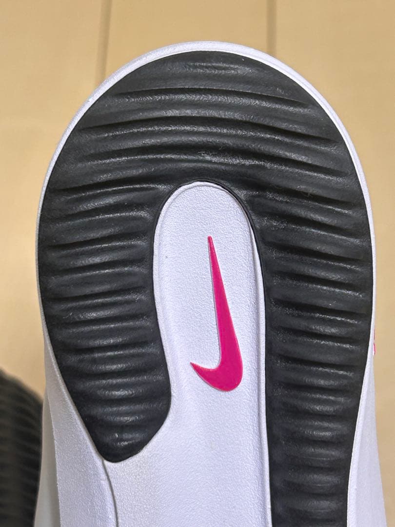 NIKE レディース ゴルフシューズ 23cm ホワイト ピンク スパイクレス