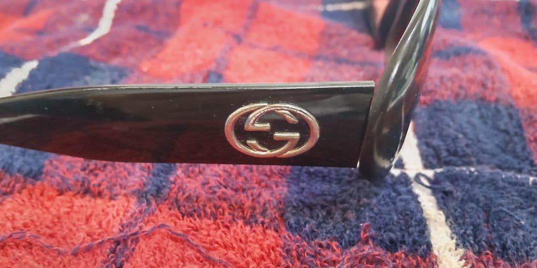 【週末限定価格】Gucci 本物！ブラック ヴィンテージサングラス