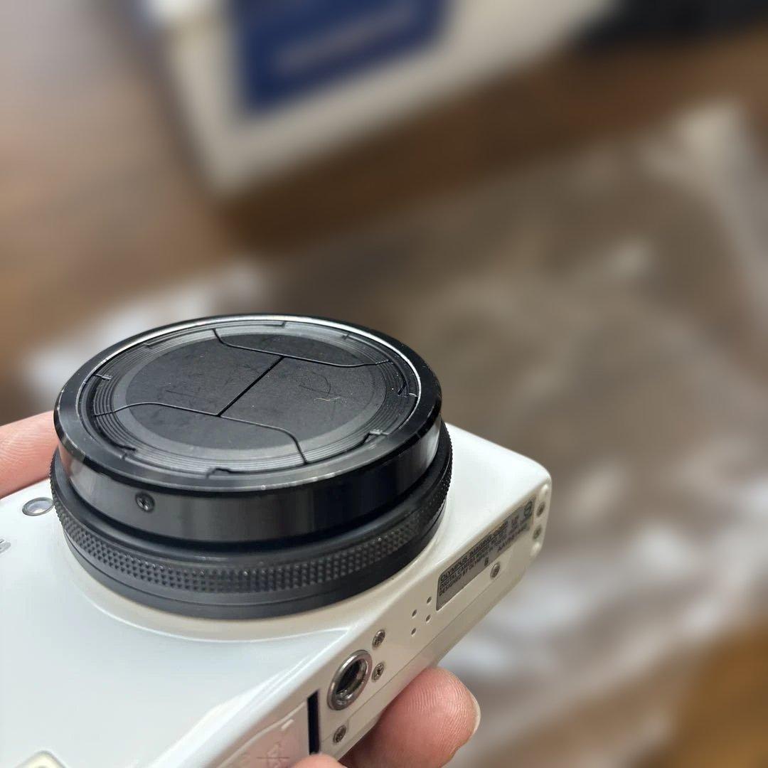 OLYMPUS XZ-1 デジタルカメラ