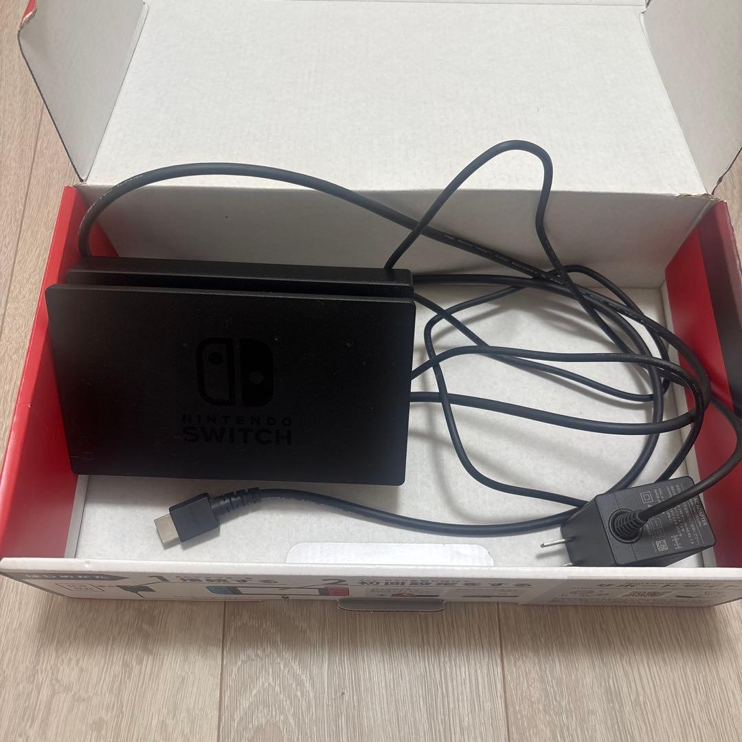 Nintendo Switch 本体 ブラック　外箱付属品完備　スイッチ