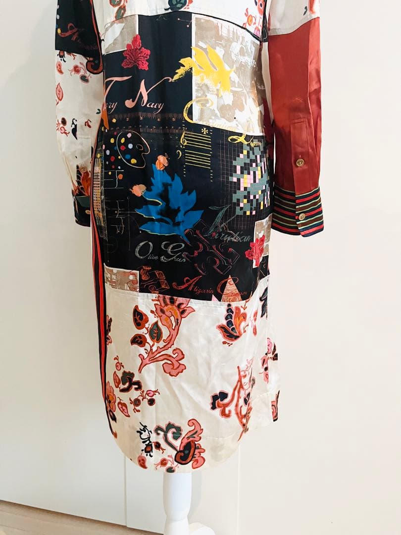 Tory Burch（トリーバーチ）の白、赤、黒の花柄ペイズリー柄シャツドレス