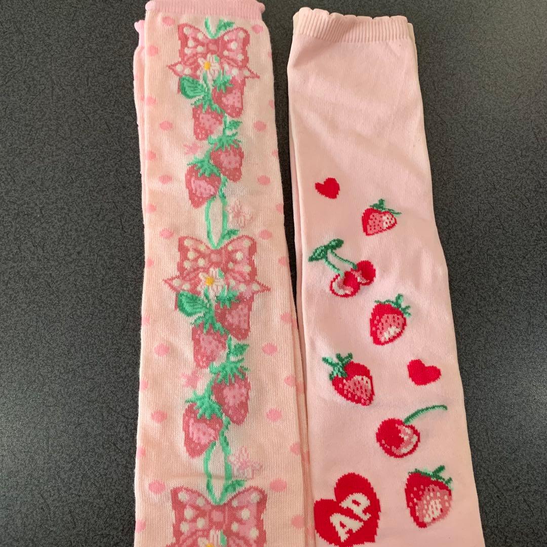 ス*ラ様 チェリーベリーバニー　いちごリボン柄ピンクソックス　2足セット