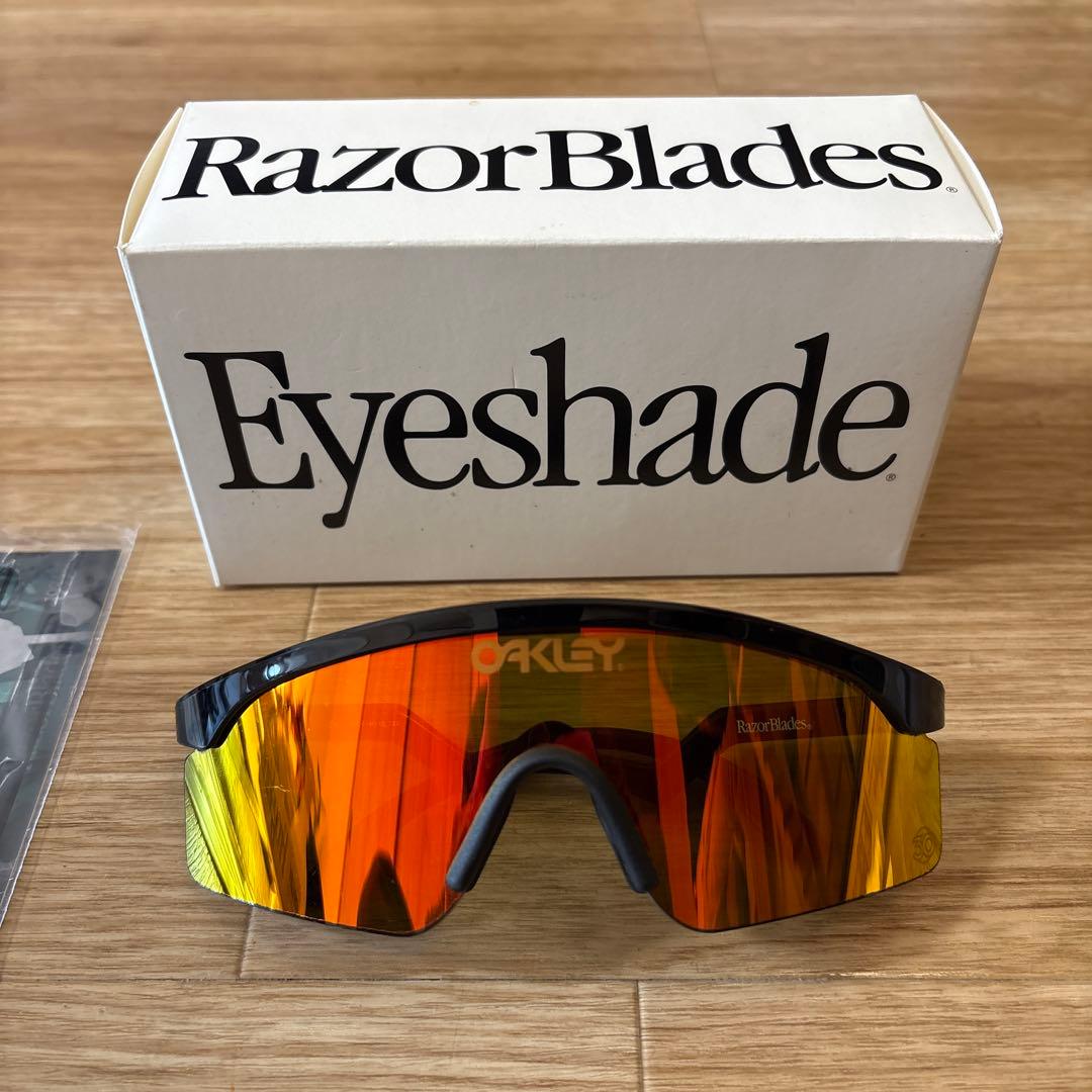 小物 Oakley Razor Blades Eyeshade