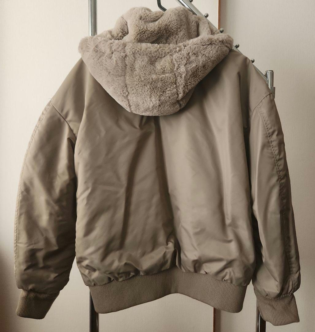 ZARA ベージュ リバーシブルメンズジャケット
