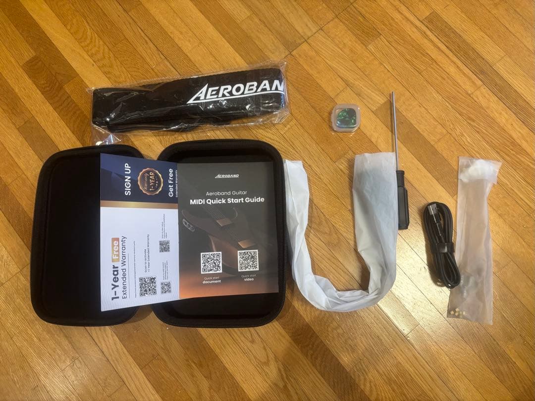 今週中のみ　AeroBand エアロバンドギター 専用ケース付き