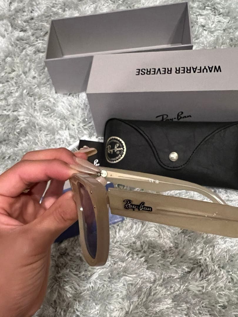 新品未使用　RayBan サングラス