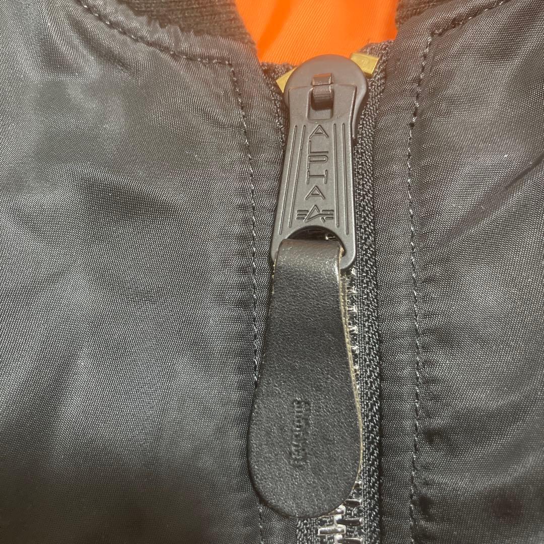 【カラス】アルファインダストリーズ MA-1 FLIGHT JACKET