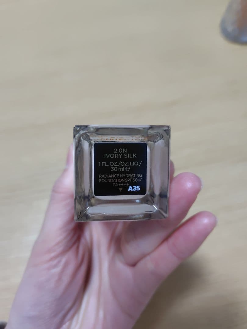 トムフォード　アーキテクチャー ラディアンス ファンデーション 2.0N